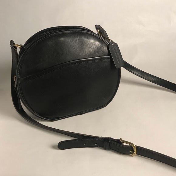 Coach Handbags - COACH VTG BLACK LEATHER CANTEEN ROUND CROSSBODY